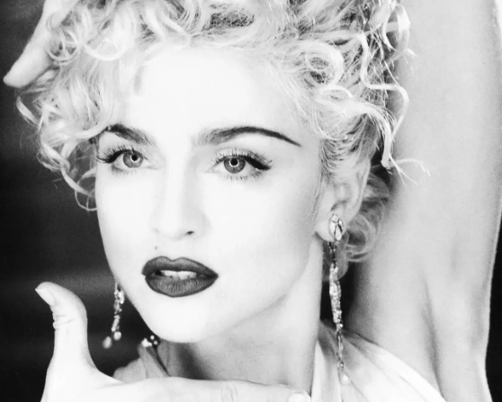 Makna Lagu Vogue – Madonna