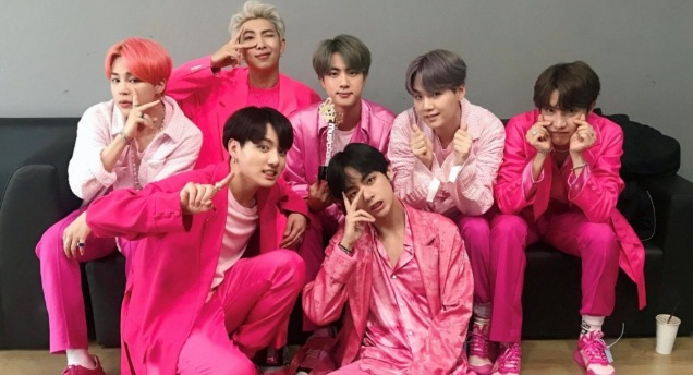 Review Makna Lagu Boy with Luv: Cinta yang Membuat Bahagia